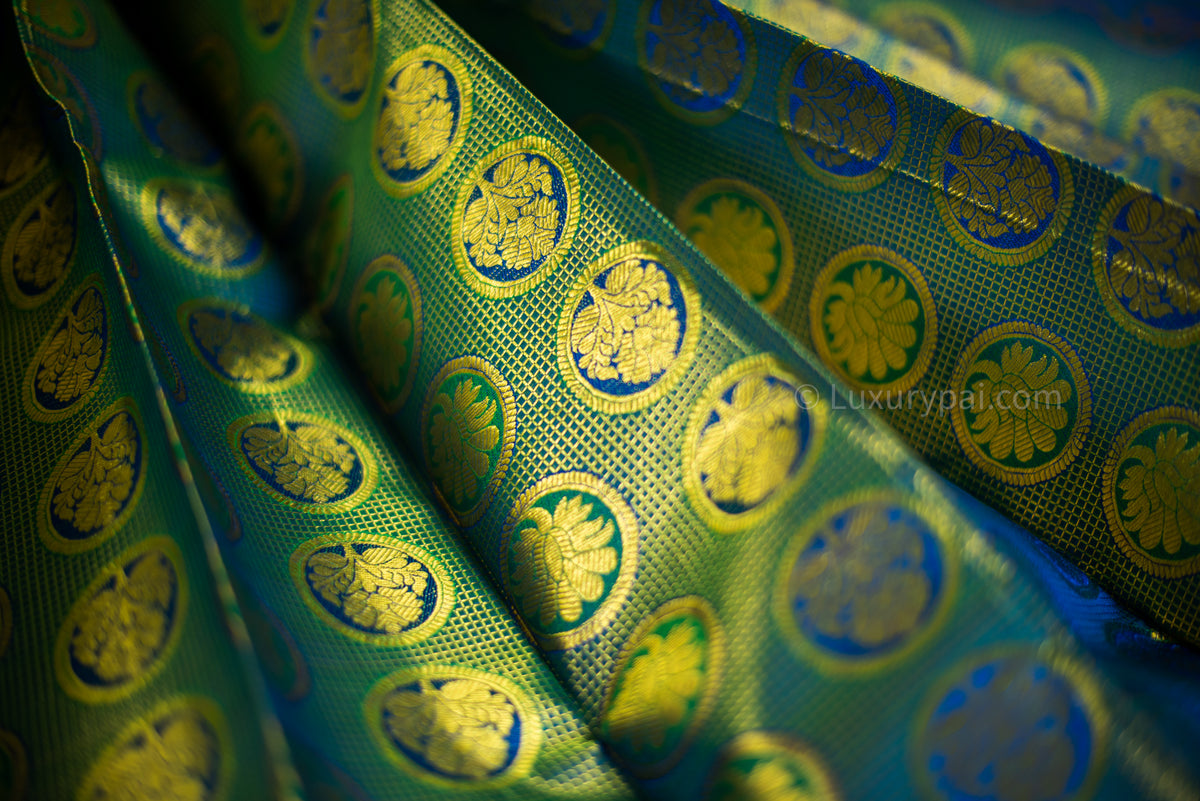 Elegant Parrot Green Kanchipuram Pure Silk Handloom Bridal Wedding Saree