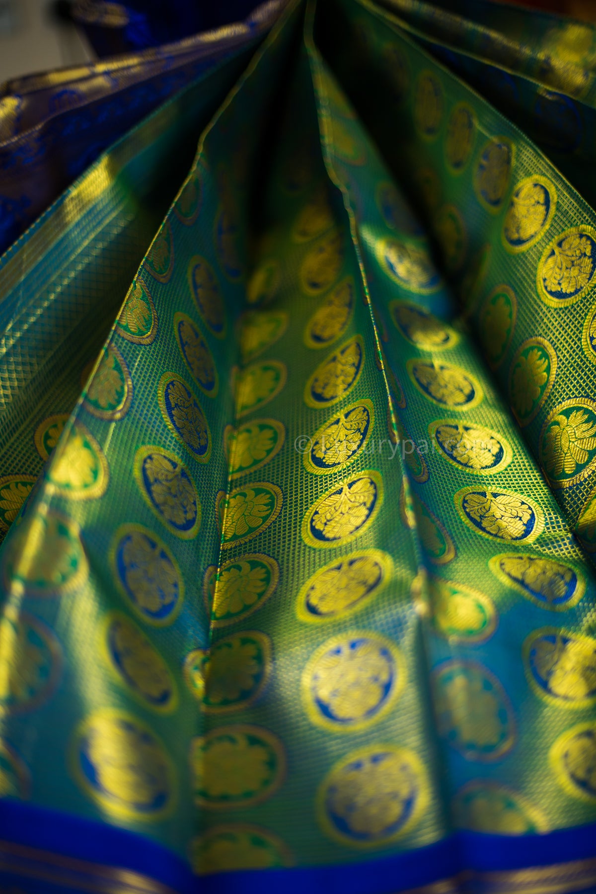 Elegant Parrot Green Kanchipuram Pure Silk Handloom Bridal Wedding Saree