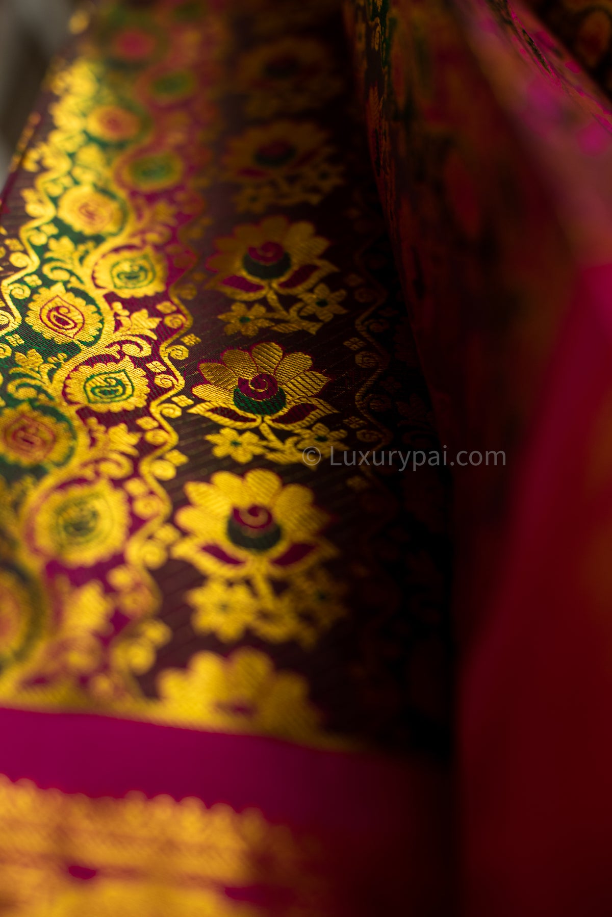 Iridescent Kanchipuram Pure Silk Handloom Bridal Wedding Saree