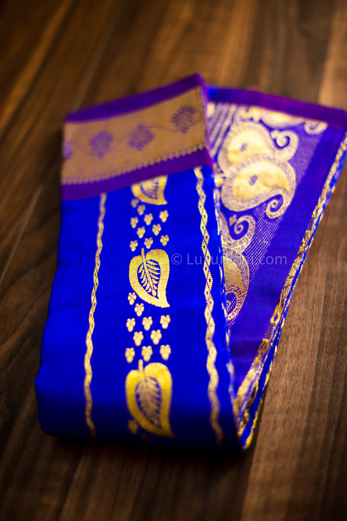 Stunning Violet Kanchipuram Pattu Saree with Big Leaves, Clubs butta and Double Side Chain Design