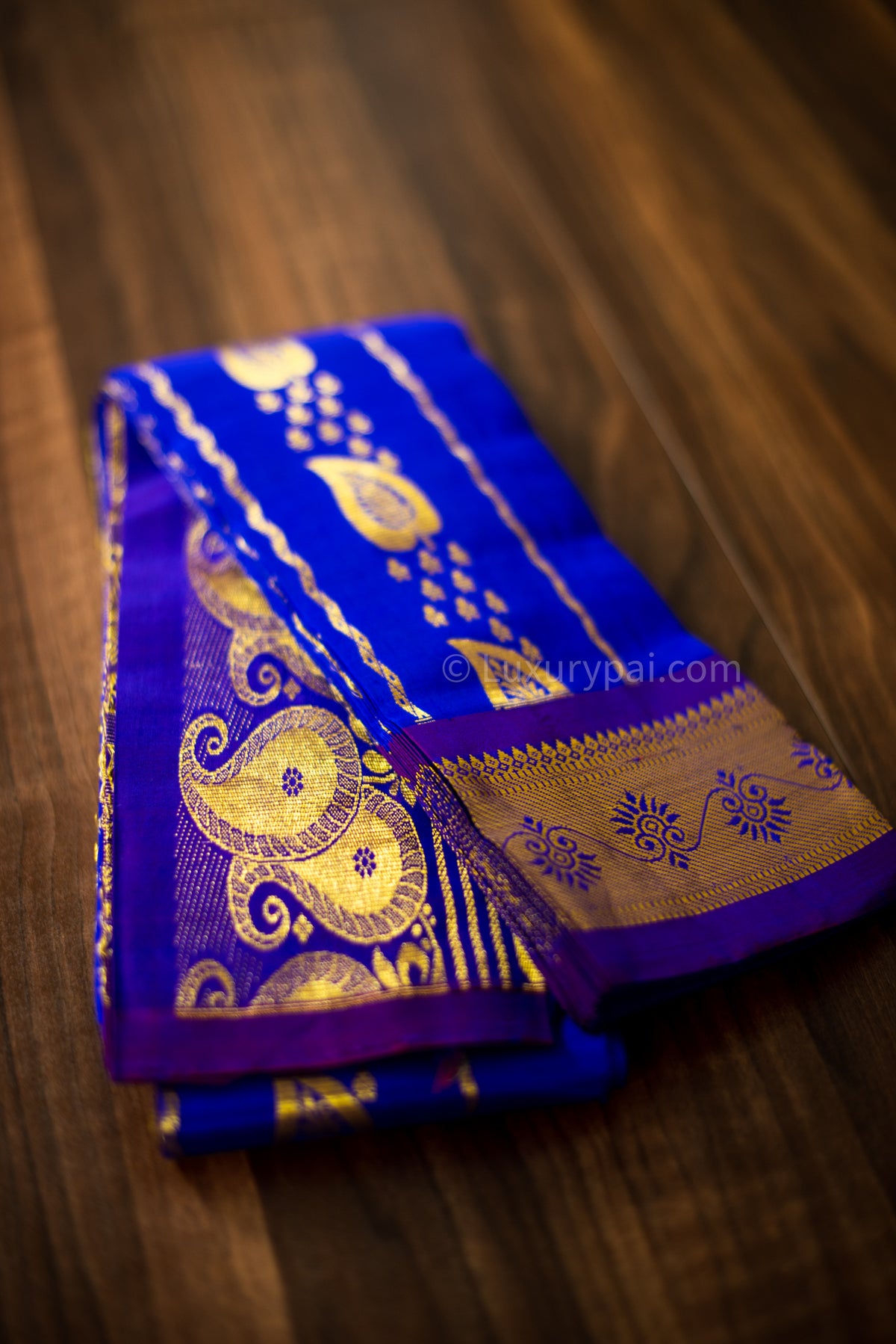 Stunning Violet Kanchipuram Pattu Saree with Big Leaves, Clubs butta and Double Side Chain Design