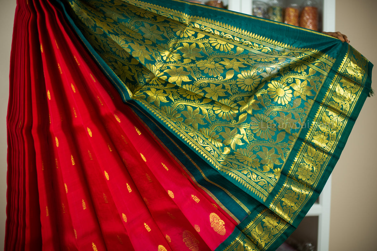 Stunning Tomato Red Kanchipuram Pattu Saree with Mango Golden Butta Design