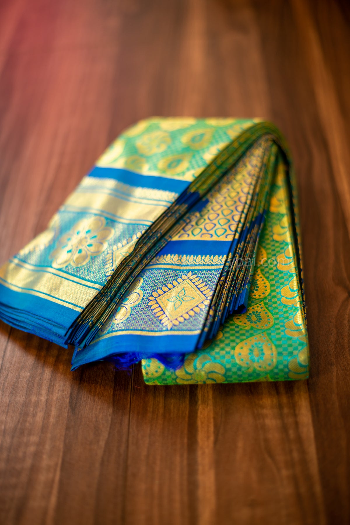 Elegant Rexona Kanchipuram Pattu Saree in Chakkara Poo & Betel Leaf Design - Handloom Kai Korvai Silk Saree with Anantha Wide Border in Flower Design