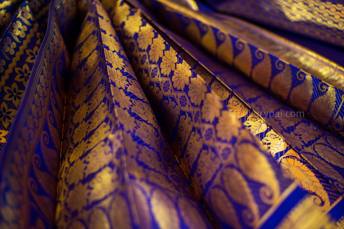 Stunning Violet Kanchipuram Pattu Saree with Floral and Chain Design - A Luxurious and Elegant Piece for Any Occasion