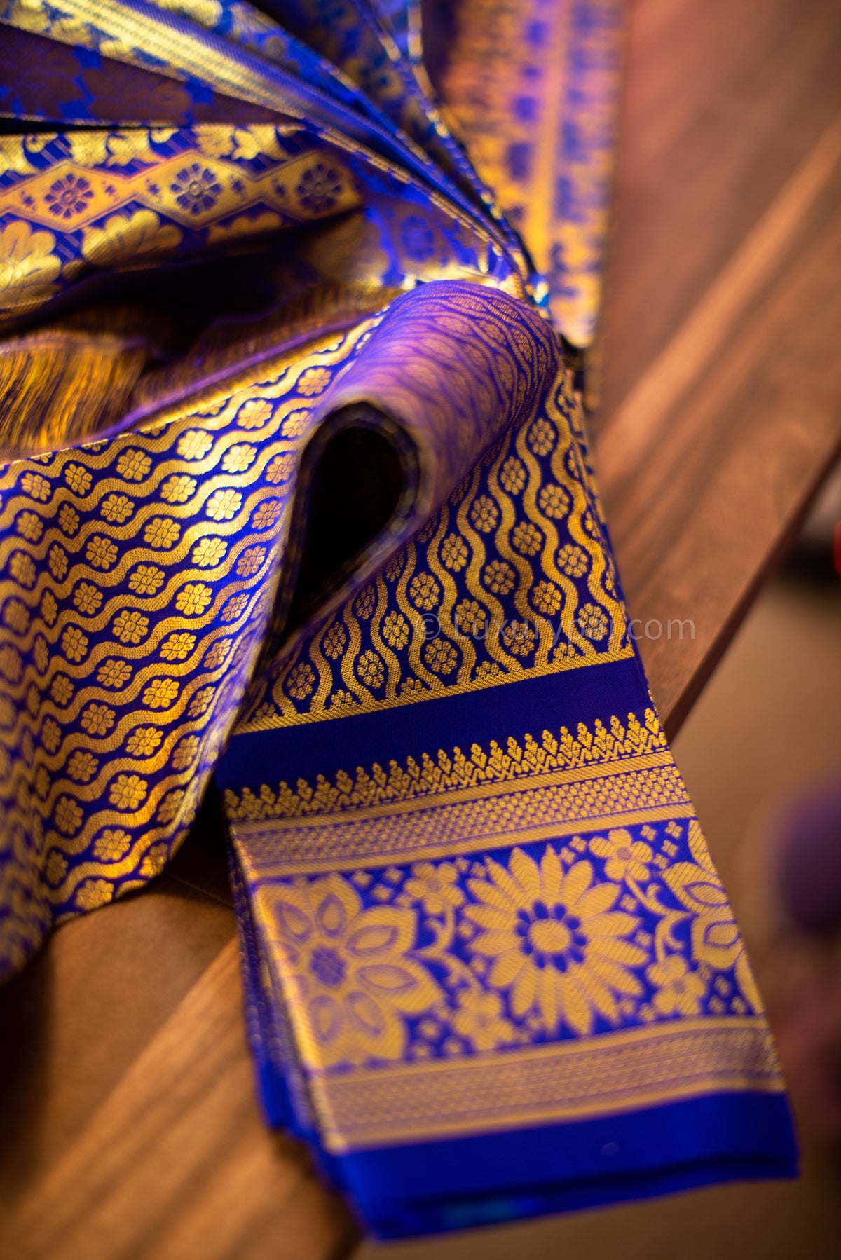 Stunning Violet Kanchipuram Pattu Saree with Floral and Chain Design - A Luxurious and Elegant Piece for Any Occasion