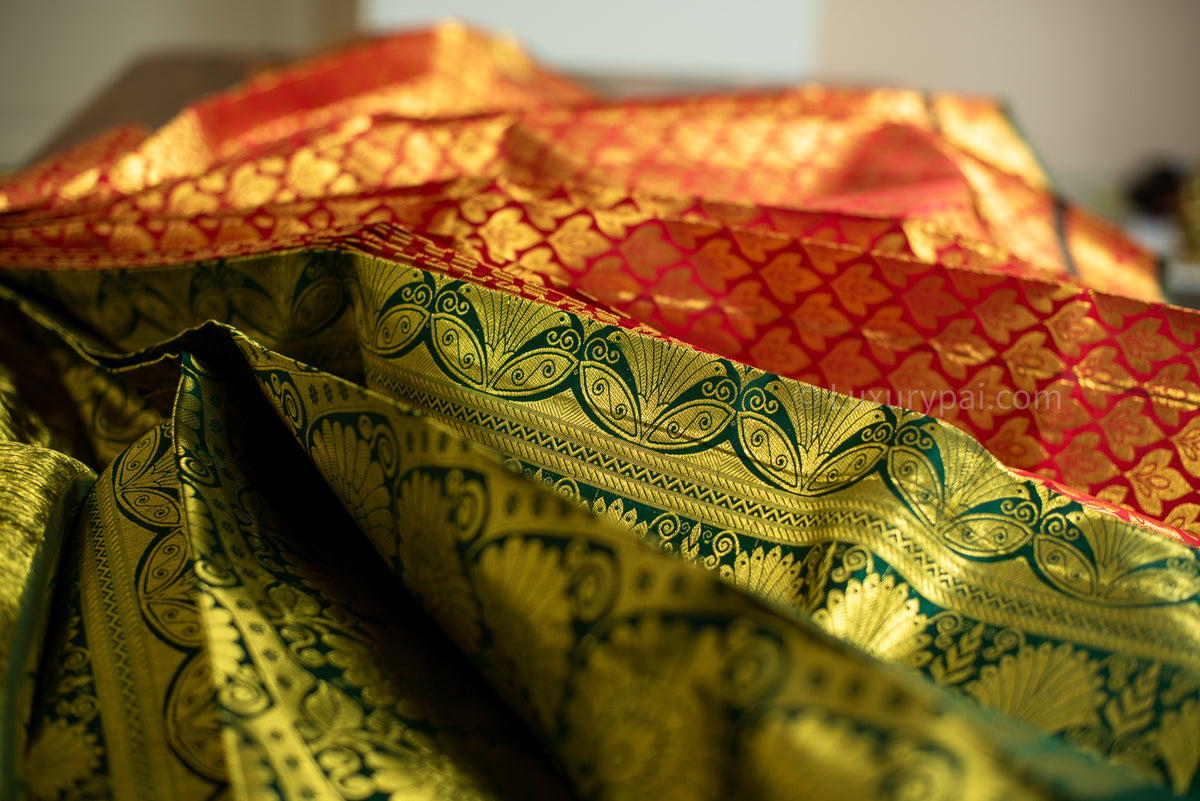 Opulent Tomato Red & Green Kanchipuram Silk Saree with Jasmine Motifs - Authentic Kai Korvai Weave with Golden Tomato Red Kodi Malar & Malai Thuli Border