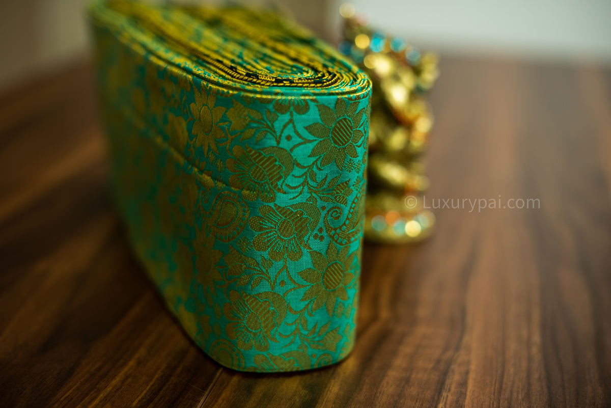 Rexona Green Kanchipuram Silk Saree: Handloom Kai Korvai Weave with Lush Multi-Flower & Chakkara Poo Motifs