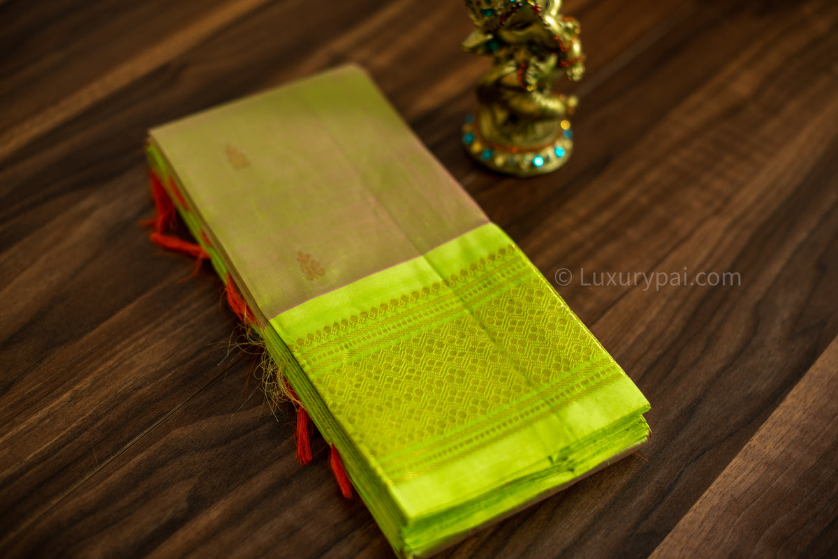 Cardamom Green Kanchipuram Silk Saree: Handwoven Kai Korvai with Elegant Butta Motif
