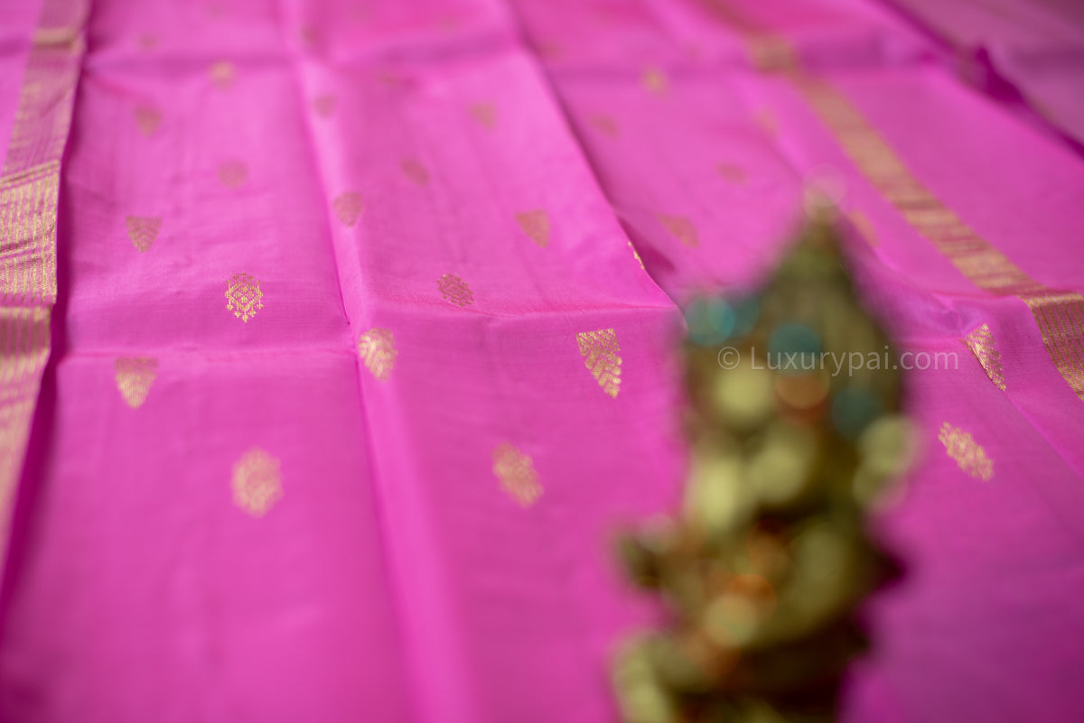 Exquisite Kanchipuram Silk Saree in Soft Rose Milk Hue with Intricate Butta Work - Timeless Handloom Kai Korvai Artistry with Elegant Border