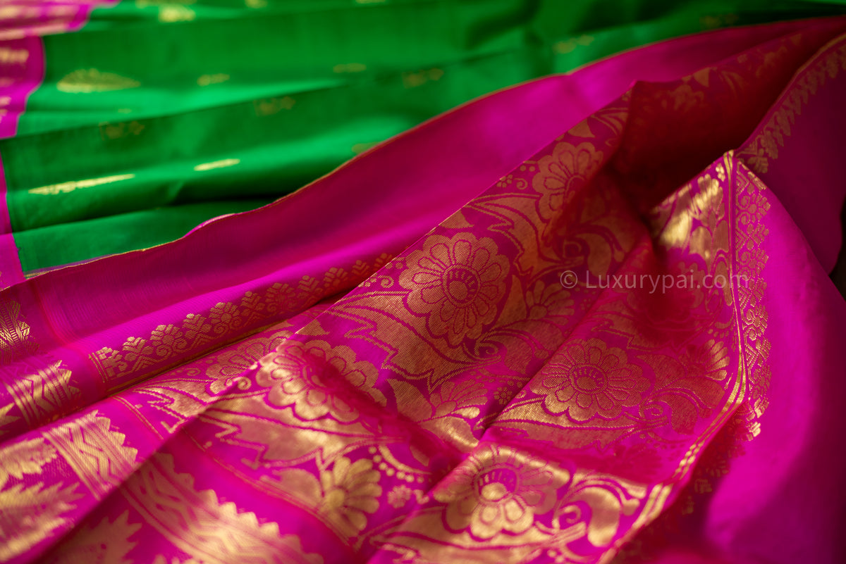 Sophisticated Kanchipuram Silk Saree in Vibrant Parrot Green with Intricate Gana Butta Work - Artisanal Handloom Kai Korvai Weave with Delicate Rose Border